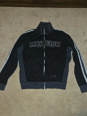 Black & Gray Full-Zip Athletic Jacket